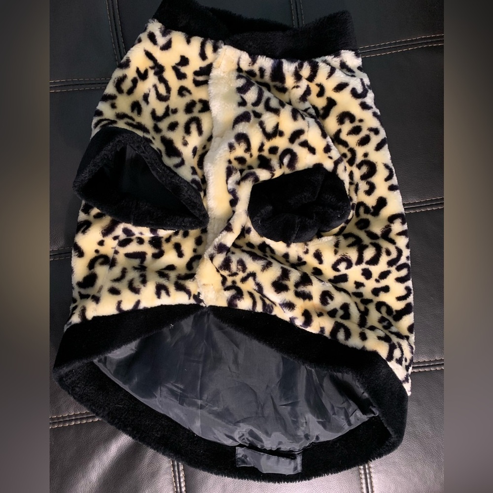 Companion Road Dog Pet COAT Leopard Faux Fur XL